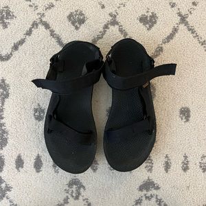 Black Tevas